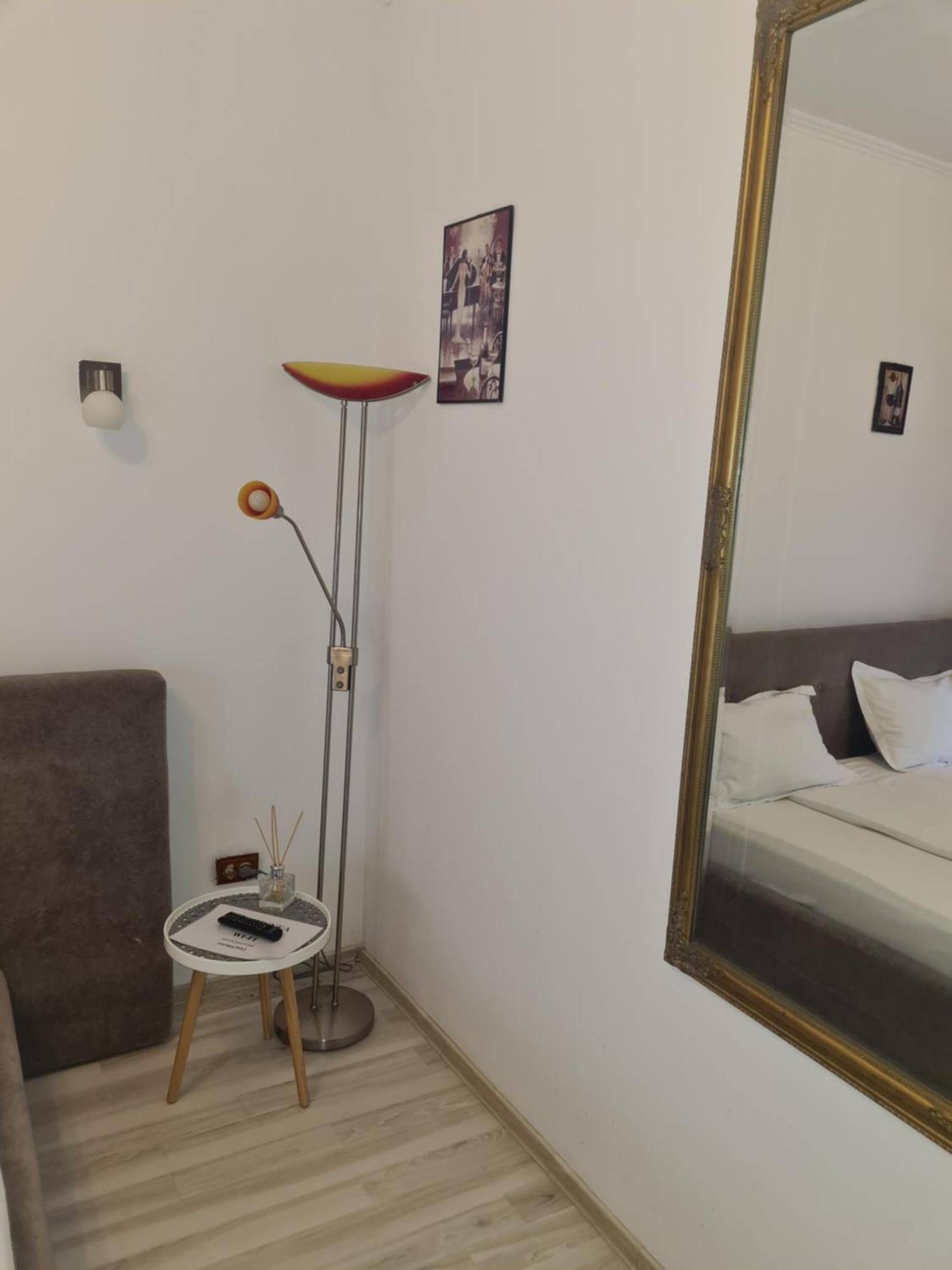 Pensiunea Corina Boutique Крайова Екстериор снимка